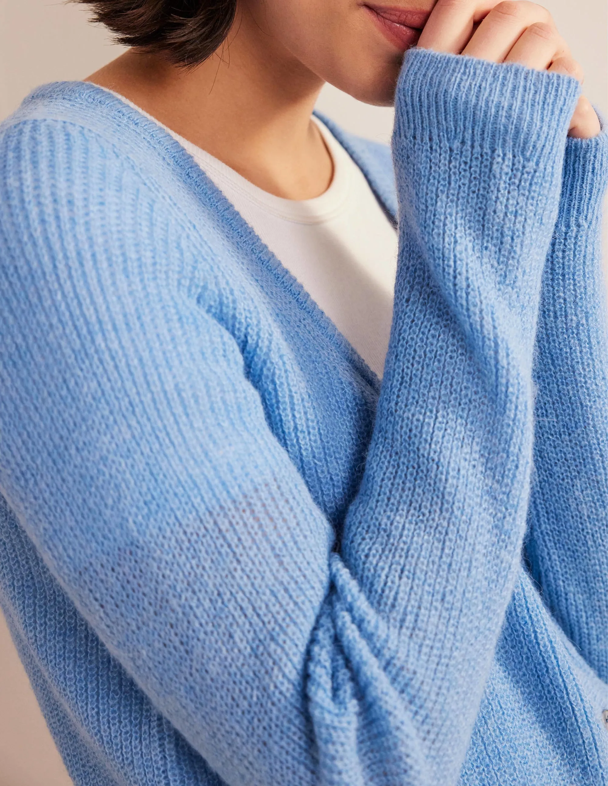 Cropped Fluffy Cardigan-Linseed