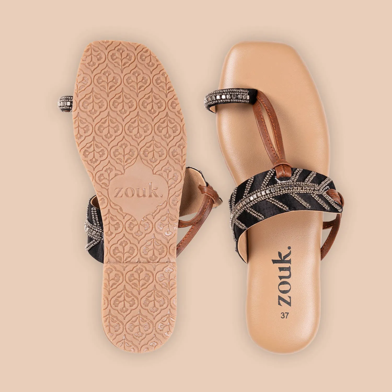 Howrah Bohemian Oxidised Chappal